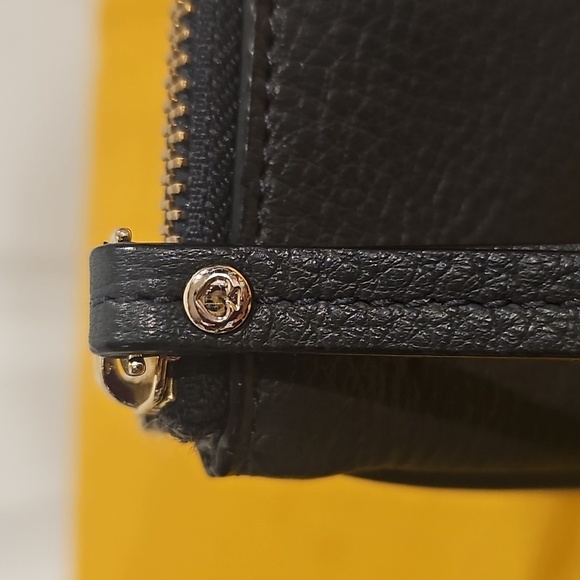 Kate Spade Zippered Chrissy Berkshire Road Wristlet - Gunmetal - Like New - Picture 4 of 11